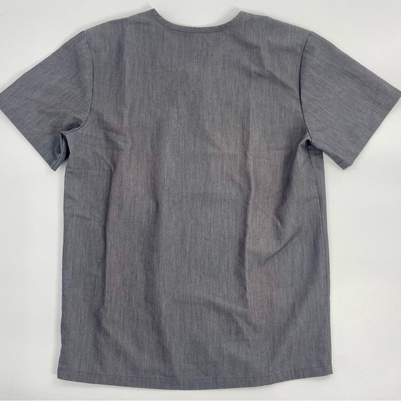 FIGS Leon™ Three-Pocket Scrub Graphite Grey Top Medical Uniform top Size Small - Picture 8 of 8